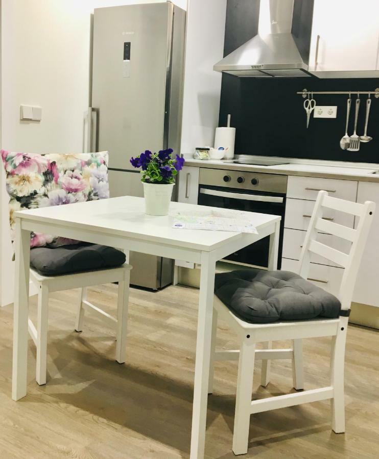 Zaragoza Centro Spain - Apartamento Nuevo Y Facilidad De Parking Kültér fotó